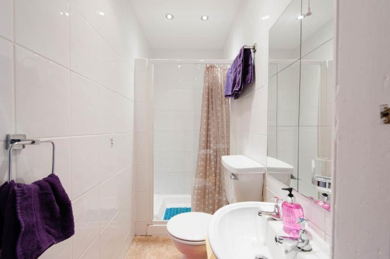 Edinburgh Central Roomz Aparthotel Ngoại thất bức ảnh
