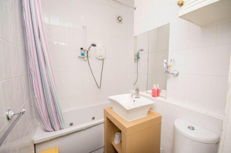 Edinburgh Central Roomz Aparthotel Ngoại thất bức ảnh